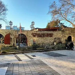Apartahotel Castel Tirana