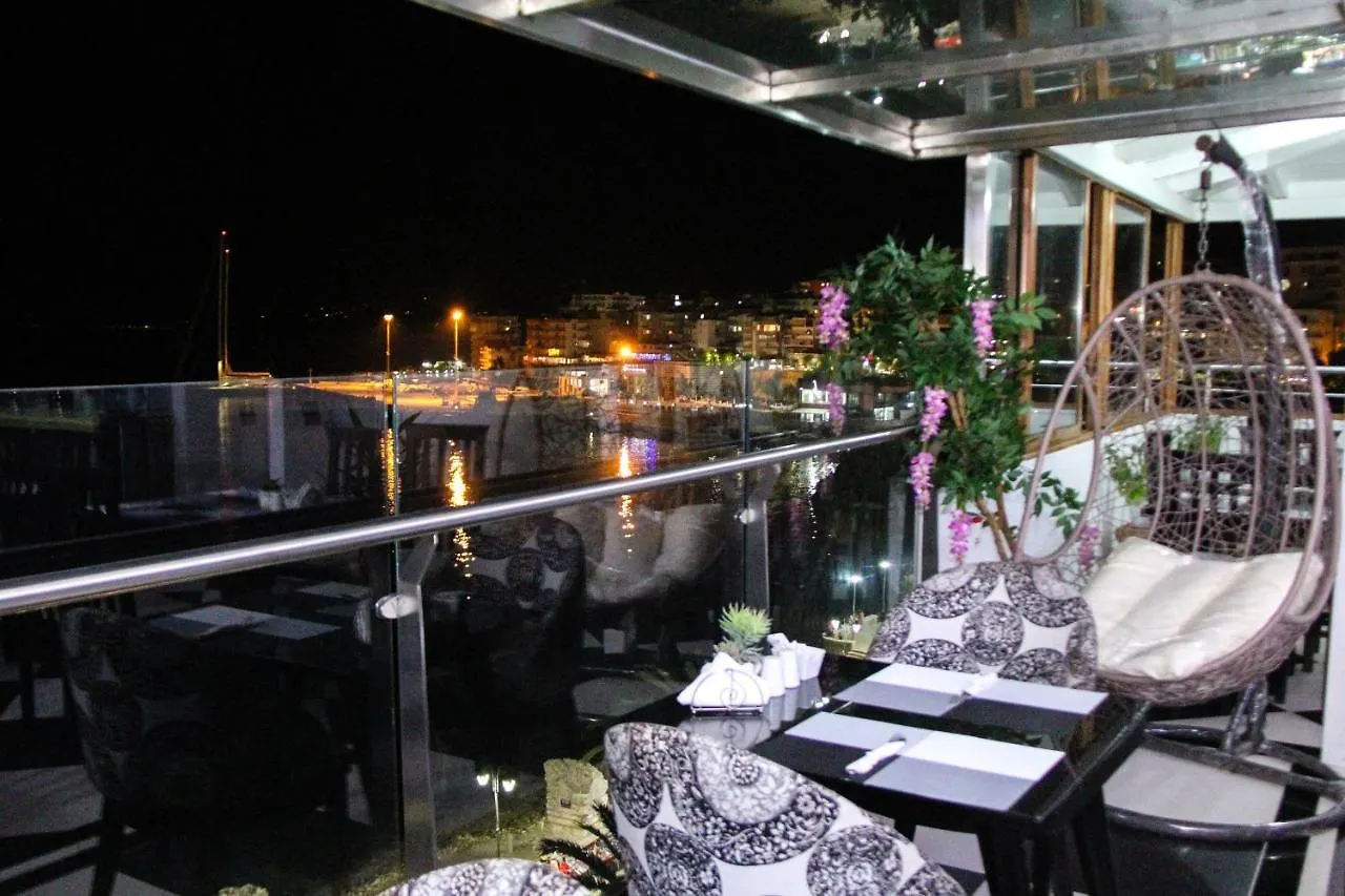 ***  Republika Hotel Sarandë Albânia