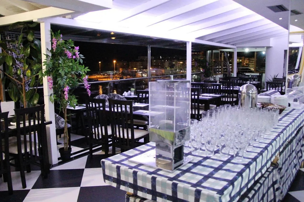 Republika Hotel Sarandë Albânia