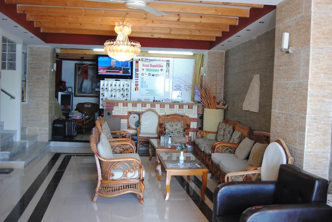 Republika Hotel Sarandë