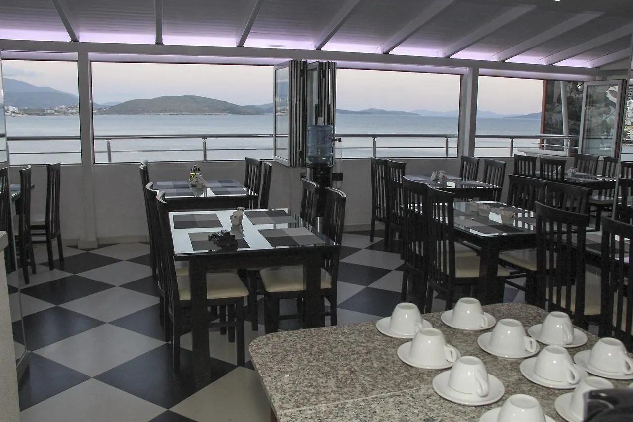 Republika Hotel Sarandë 3*,  Albânia