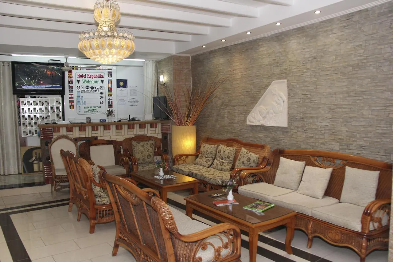 Republika Hotel Sarandë